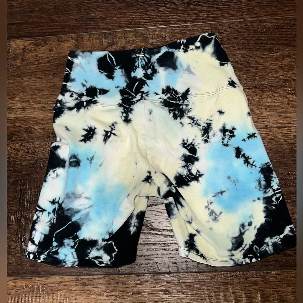 PINK Victoria's Secret Women’s Spandex Biker Shorts - Picture 2 of 10